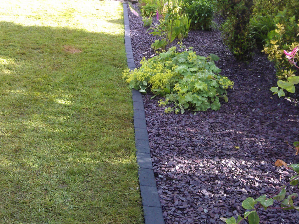 Slate Aggregate and Heavy Duty Weed Membrane
