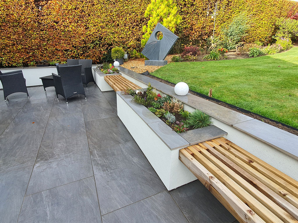 Grey porcelain patio-and stone steps
