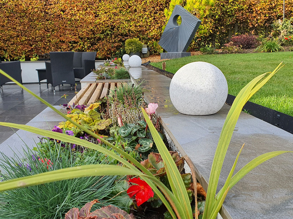 Grey porcelain patio-and stone steps