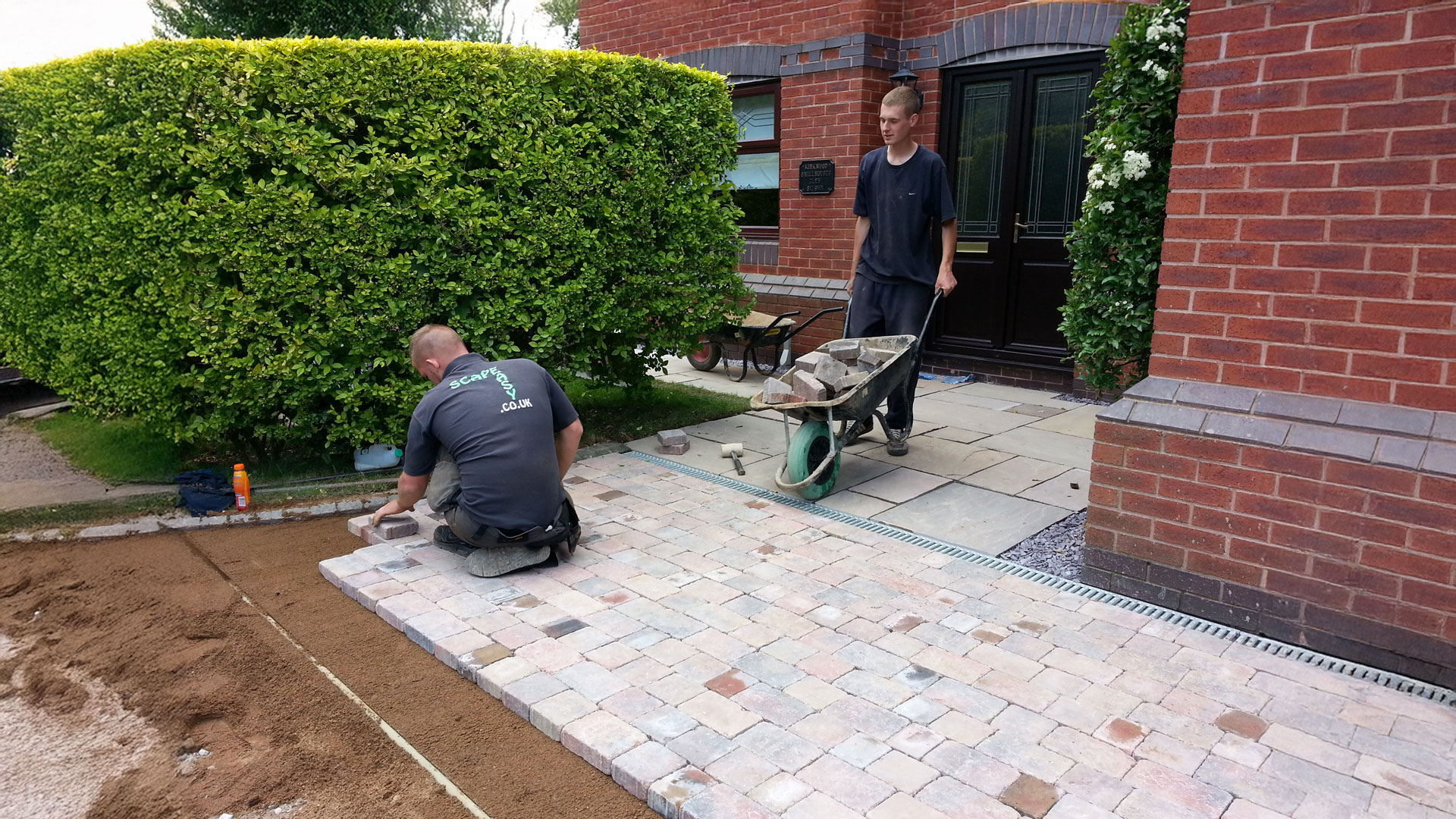 What are the most popular driveway surfacing materials?